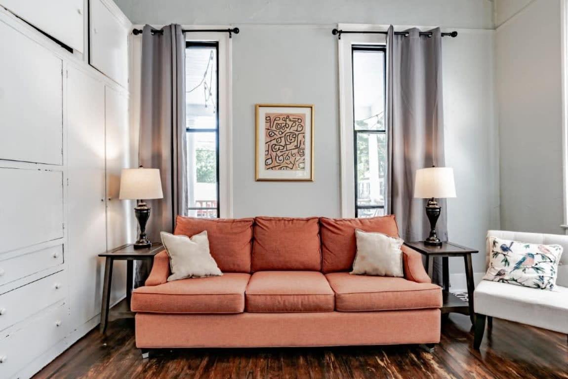 Mins From Downtown & Dining, Dauphin Darling 2 Daire Mobile Dış mekan fotoğraf
